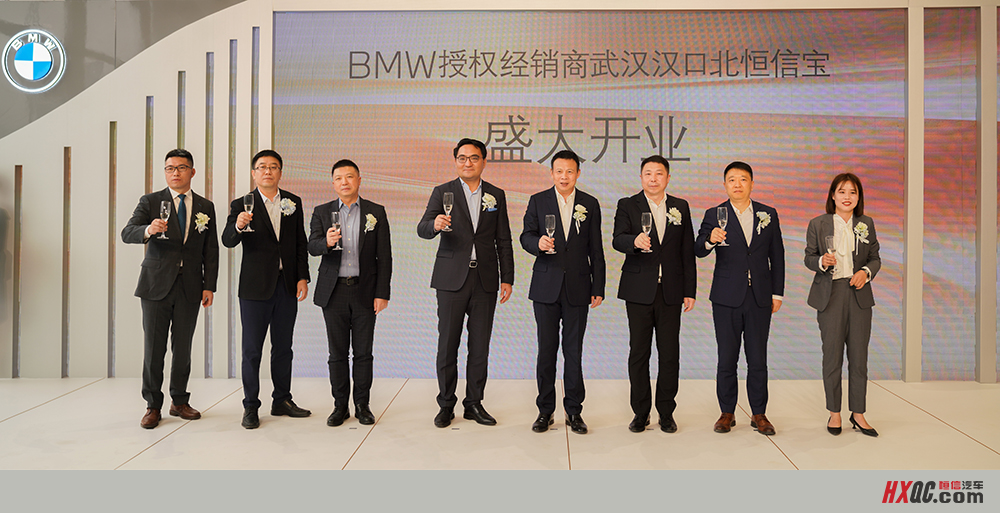 1635733047324863.jpg 合影.jpg